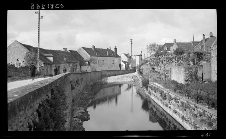 Chemin de ronde à l’est : abreuvoir