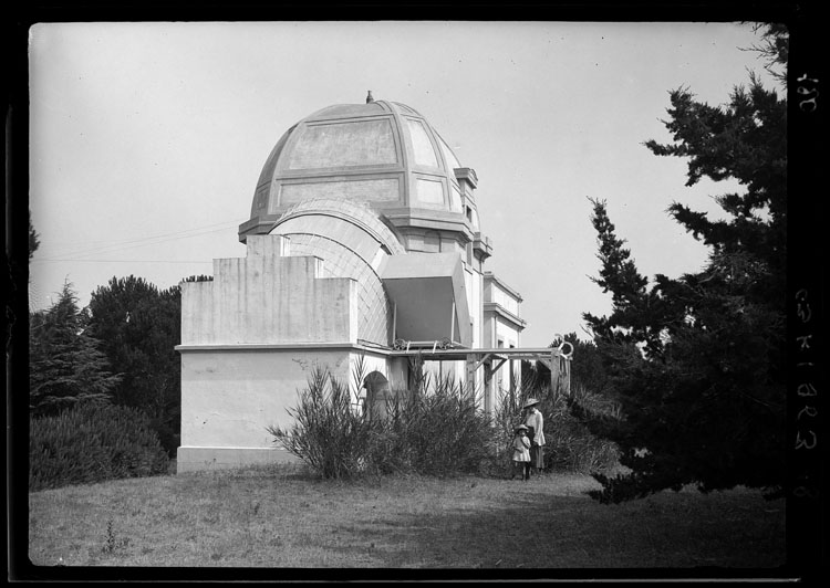 Équatorial Condé ; Marguerite et Jeannette Baldet