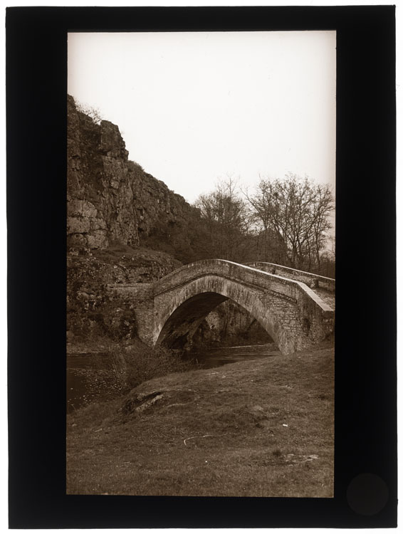 Vieux pont : vue d’ensemble