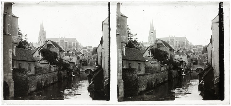 Cathédrale et basse-ville vues du pont Saint-Hilaire