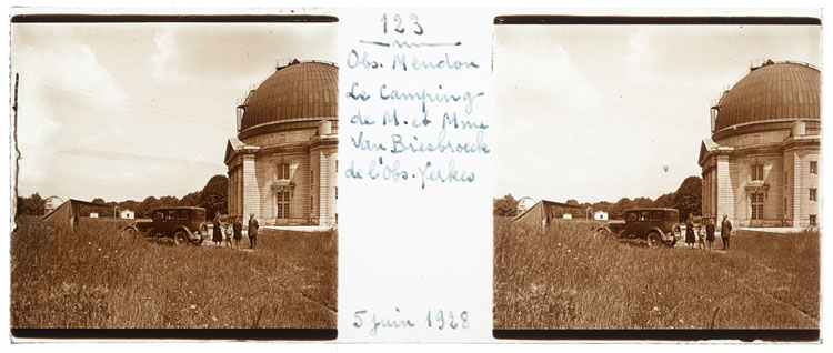 M. et Madame Van Biesbroeck en visite à l’observatoire : le camping