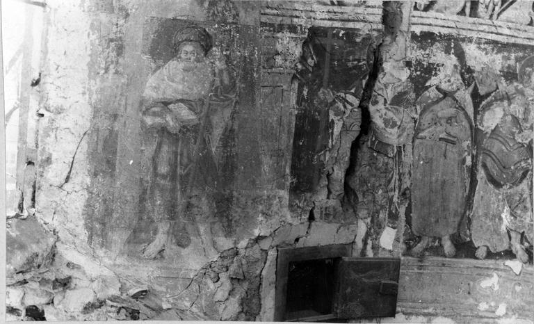 peinture monumentale fragmentaire représentant des saints personnages, transposée sur toile fin 15e siècle, détail de la partie gauche - © Ministère de la Culture (France), Médiathèque du patrimoine et de la photographie (objets mobiliers), tous droits réservés