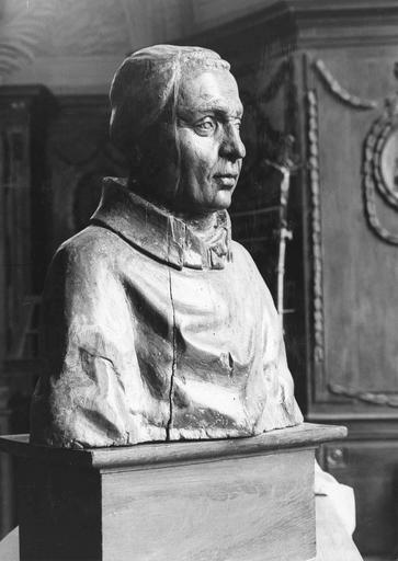 buste dit de « Dom Chollet », bois, 17e siècle, vu par la gauche - © Ministère de la Culture (France), Médiathèque du patrimoine et de la photographie (objets mobiliers), tous droits réservés