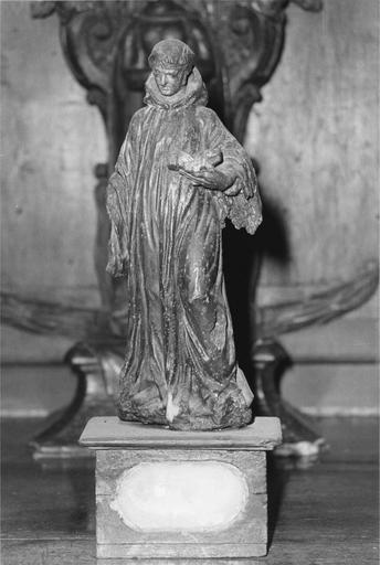 statuette-reliquaire appartenant à un ensemble de quatre éléments, représentant saint Benoît, vue de face - © Ministère de la Culture (France), Médiathèque du patrimoine et de la photographie (objets mobiliers), tous droits réservés