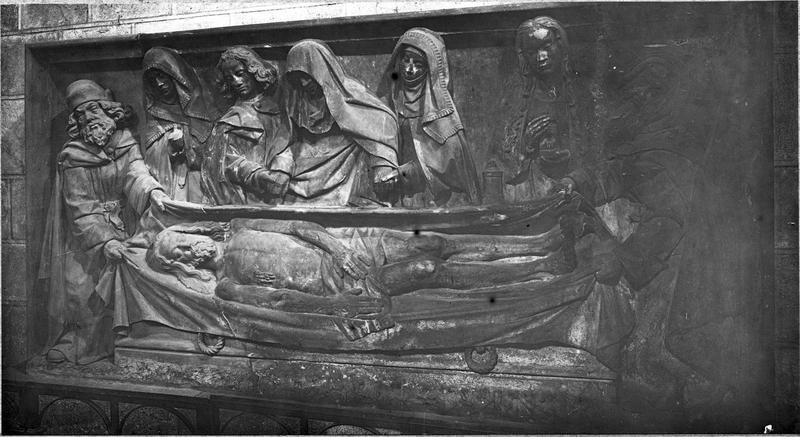 bas-relief : la Mise au tombeau, vue générale - © Ministère de la Culture (France), Médiathèque du patrimoine et de la photographie (objets mobiliers), tous droits réservés