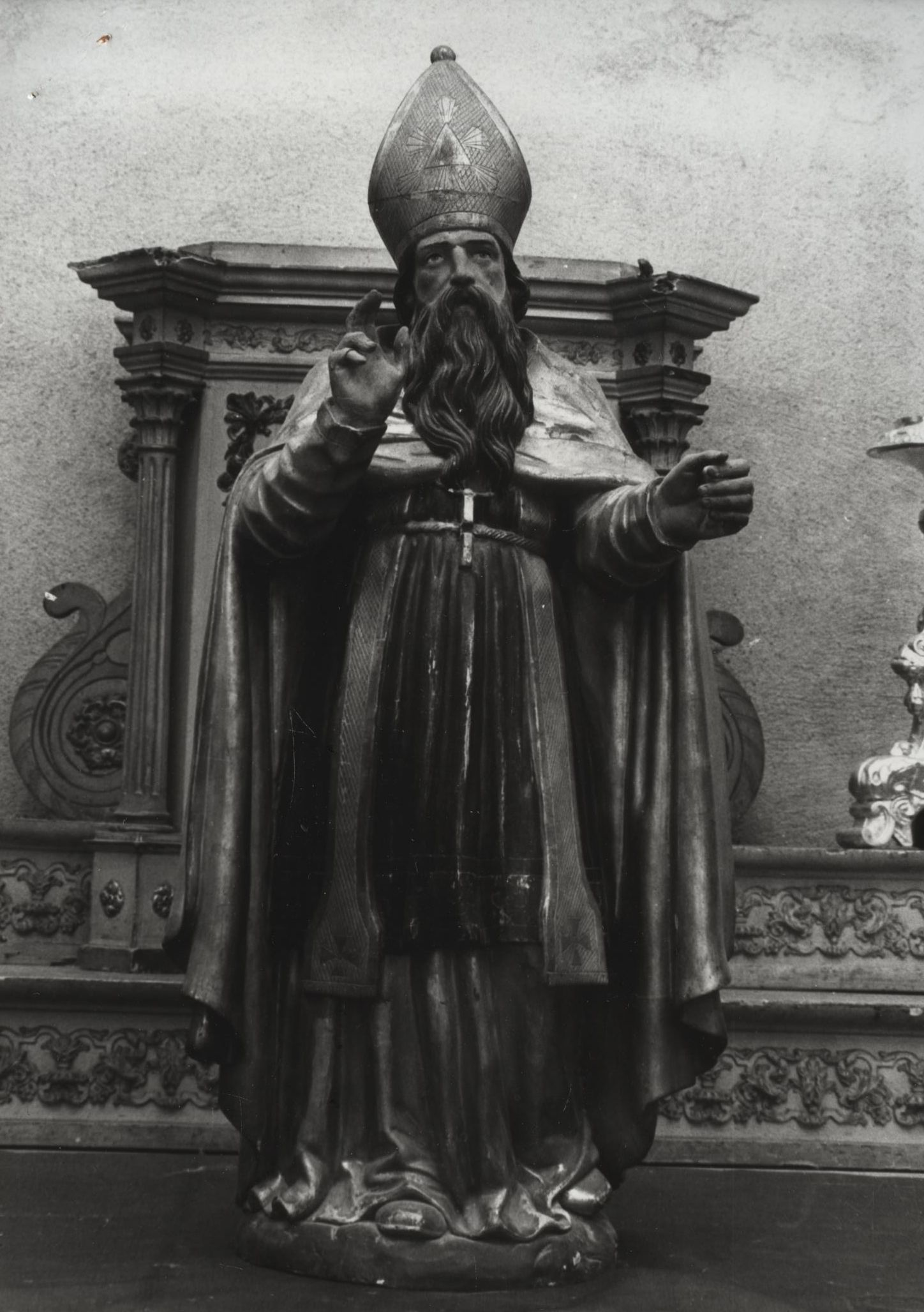 statue : Saint évêque, vue générale - © Ministère de la Culture (France), Médiathèque du patrimoine et de la photographie, diffusion RMN-GP