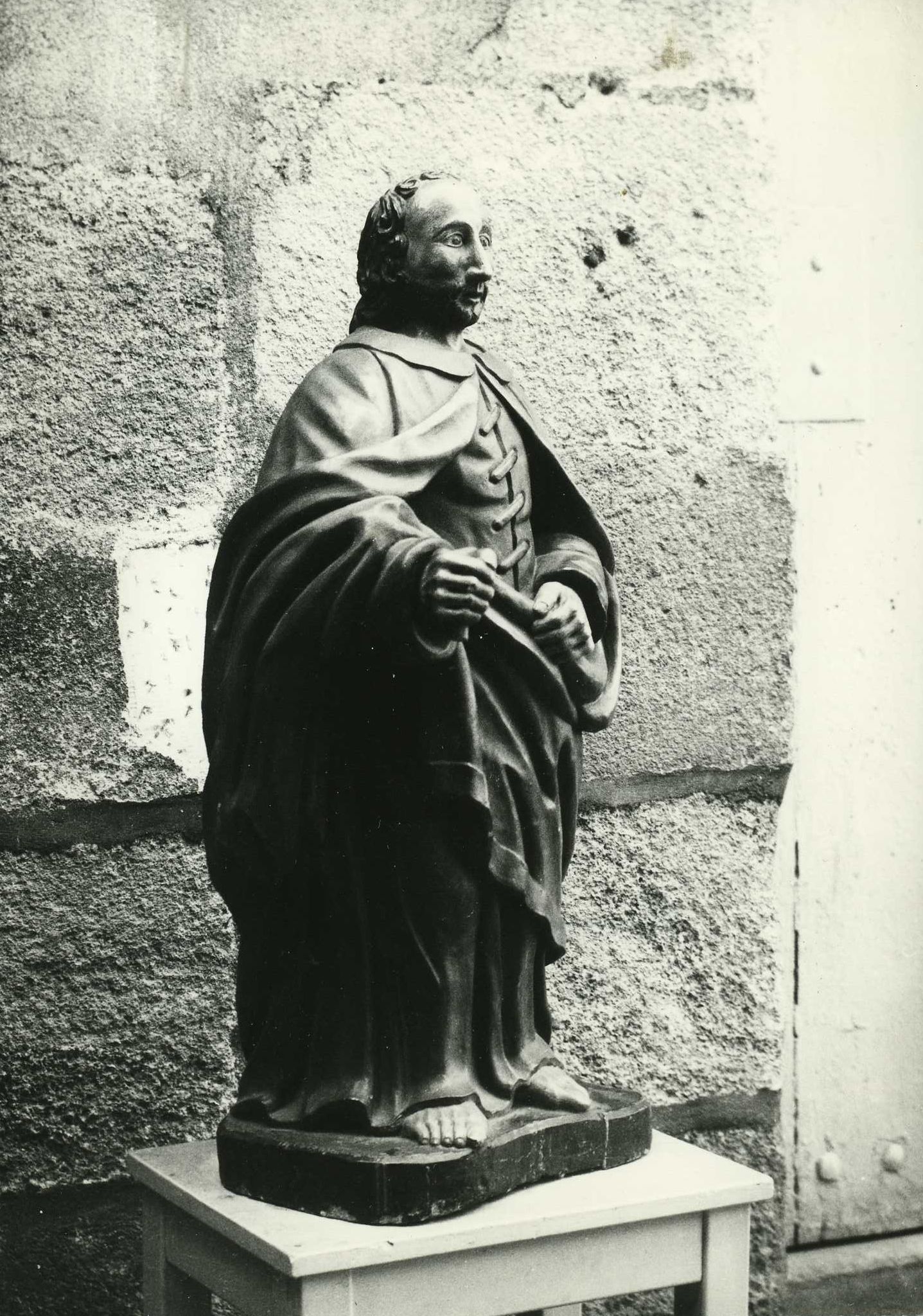 statue : Saint non identifié, vue générale