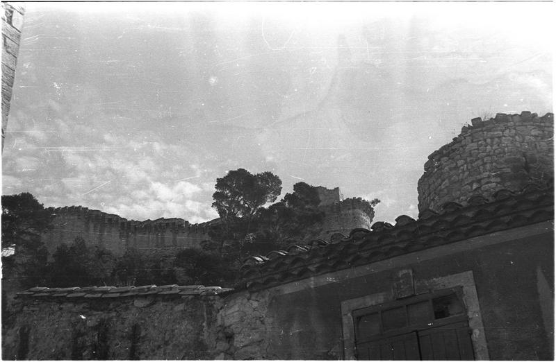 Partie supérieure de l'enceinte en ruines