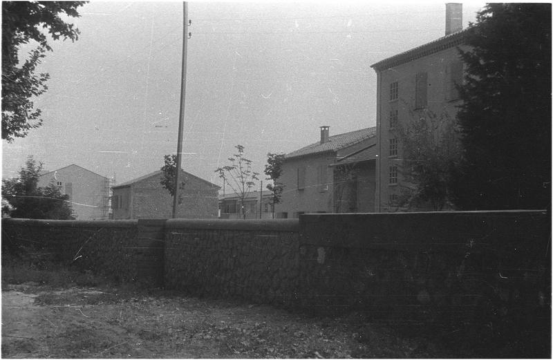 Façade d'habitation sur jardin