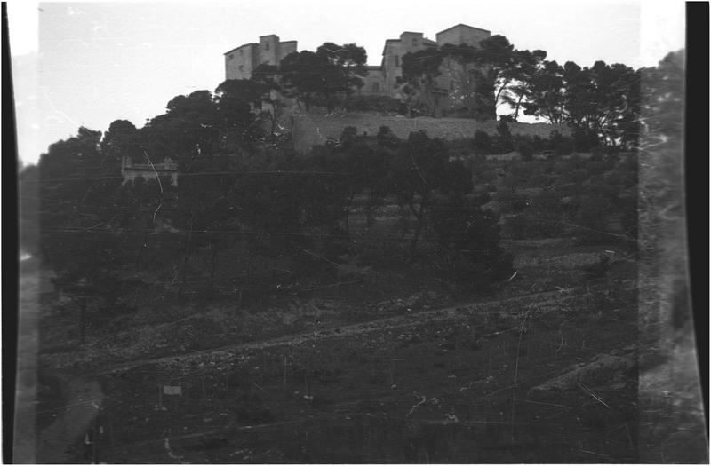 Ensemble sur une colline