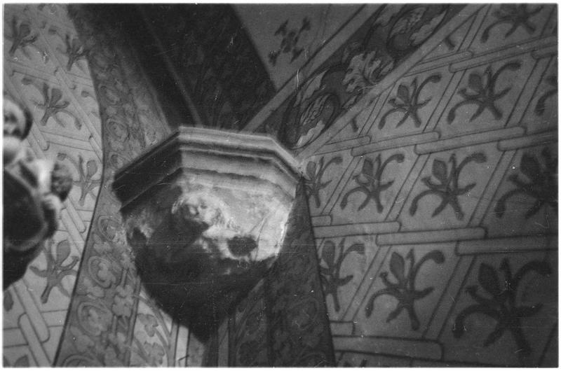 Intérieur : console de chapelle latérale