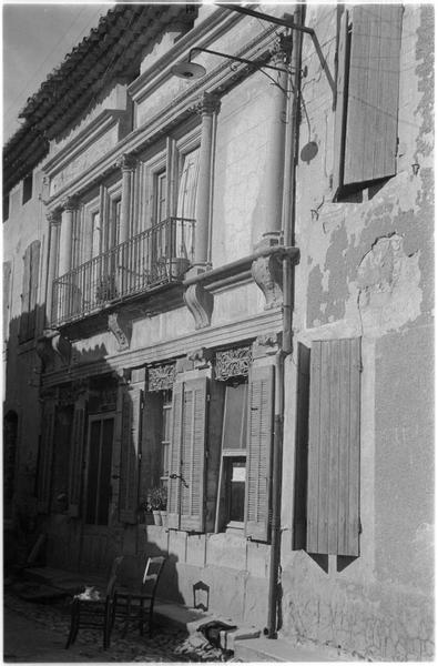 Façade sur rue vue en perspective