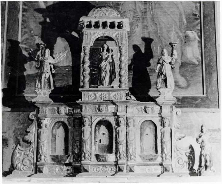 Tabernacle, 5 statuettes : Vierge à l'Enfant, quatre anges