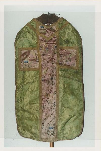 chasuble - © Ministère de la Culture (France), Médiathèque du patrimoine et de la photographie (objets mobiliers), tous droits réservés