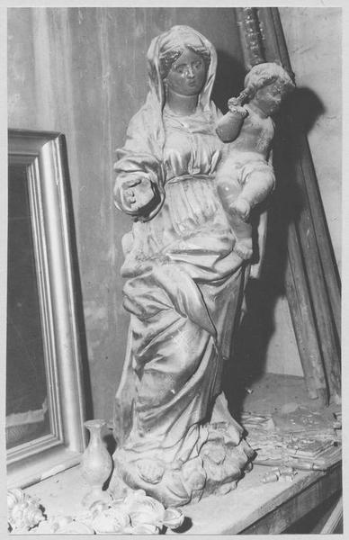 statue : Vierge à l'Enfant - © Ministère de la Culture (France), Médiathèque du patrimoine et de la photographie (objets mobiliers), tous droits réservés