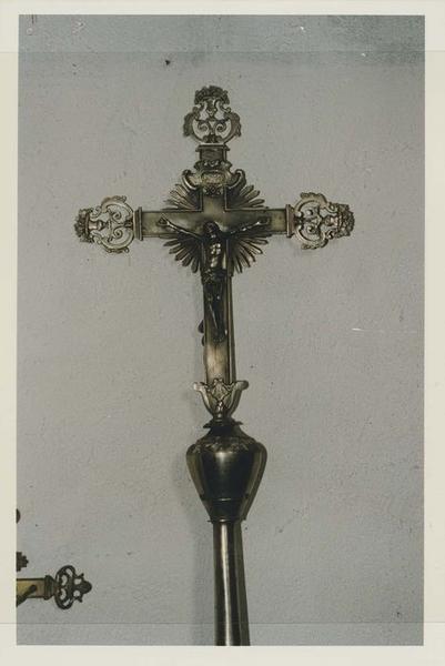 croix de procession : Christ en croix