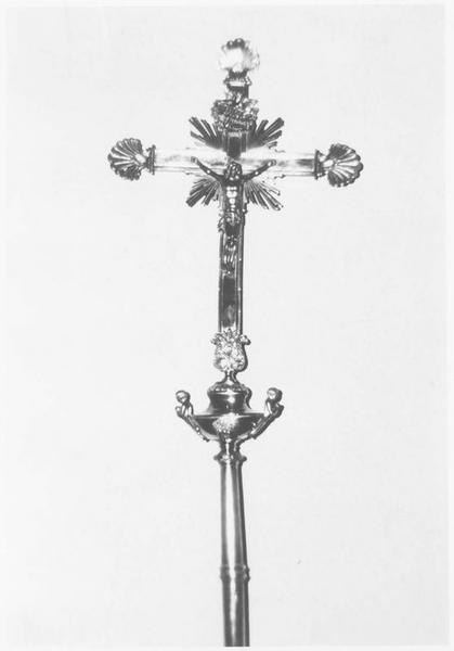 croix de procession - © Ministère de la Culture (France), Médiathèque du patrimoine et de la photographie (objets mobiliers), tous droits réservés