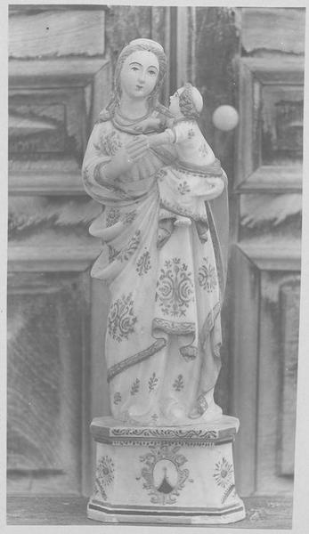 statue : Vierge à l'Enfant - © Ministère de la Culture (France), Médiathèque du patrimoine et de la photographie (objets mobiliers), tous droits réservés