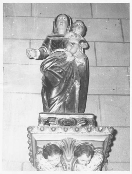 statue : Vierge à l'Enfant - © Ministère de la Culture (France), Médiathèque du patrimoine et de la photographie (objets mobiliers), tous droits réservés