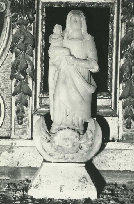 statuette : Vierge à l'Enfant, vue générale