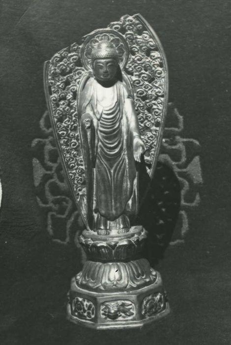 statue : Bouddha (Japon), vue générale - © Ministère de la Culture (France), Médiathèque du patrimoine et de la photographie, diffusion RMN-GP