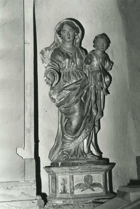 Statue : Vierge à l'Enfant