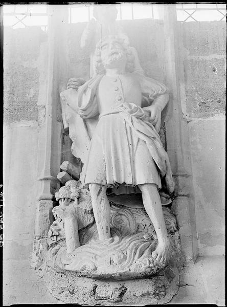 Statue : saint Christophe portant l'Enfant - © Ministère de la Culture (France), Médiathèque du patrimoine et de la photographie, diffusion RMN-GP