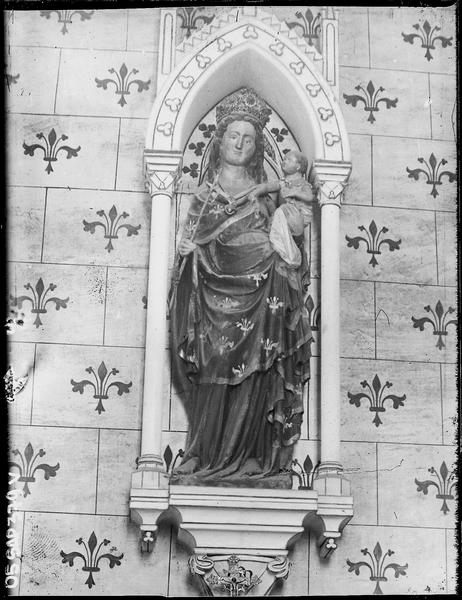 Statue : Vierge à l'Enfant