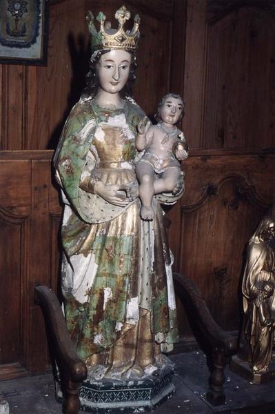 Statue : Vierge à l'enfant