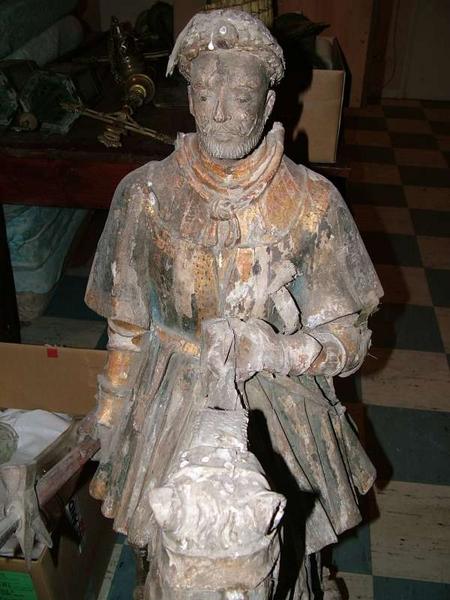 statue équestre : détail de saint Maurice.