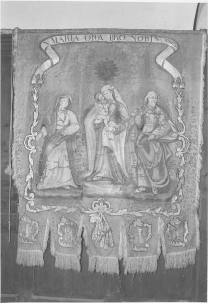 bannière de procession, vue partielle : Vierge à l'enfant entre sainte Anne et saint Joseph