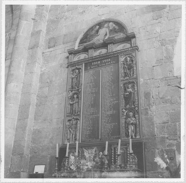 retable de la chapelle des âmes du purgatoire, intégré au monument commémoratif des morts de la guerre de 1914-1918, vue générale