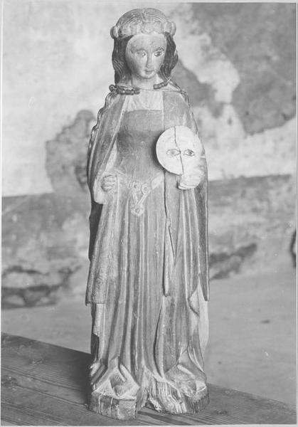 statue : sainte Lucie, vue générale - © Ministère de la Culture (France), Médiathèque du patrimoine et de la photographie (objets mobiliers), tous droits réservés