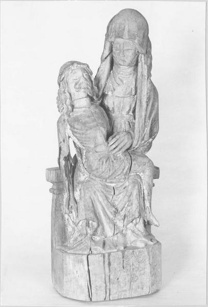 statue : Vierge de Pitié, vue générale - © Ministère de la Culture (France), Médiathèque du patrimoine et de la photographie (objets mobiliers), tous droits réservés