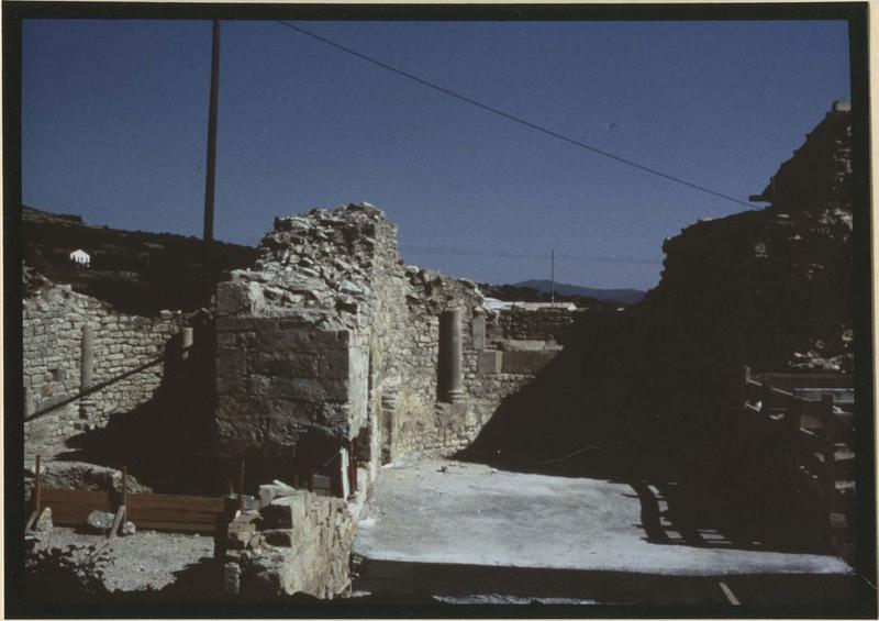 ruines du chevet, vue partielle