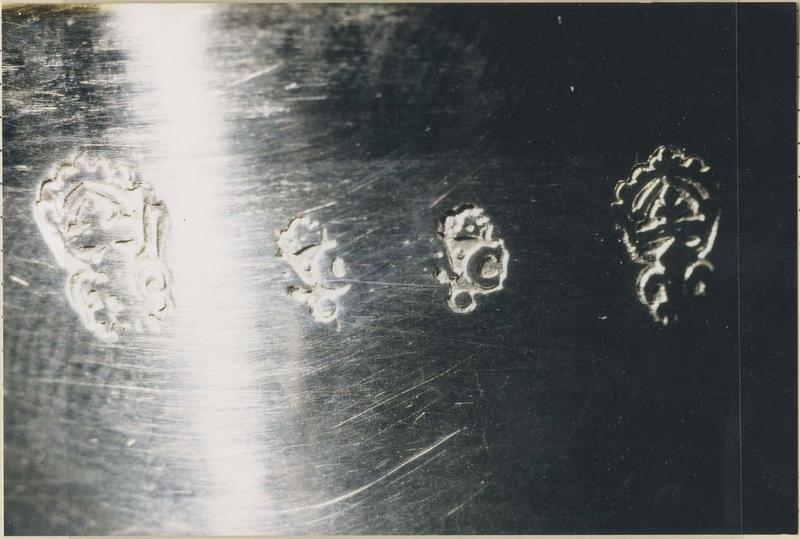 calice, détail des poinçons - © Ministère de la Culture (France), Médiathèque du patrimoine et de la photographie (objets mobiliers), tous droits réservés