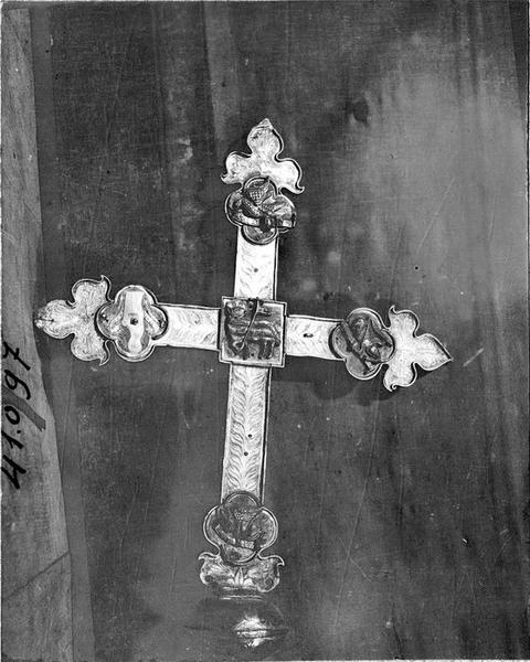 croix de procession, vue générale