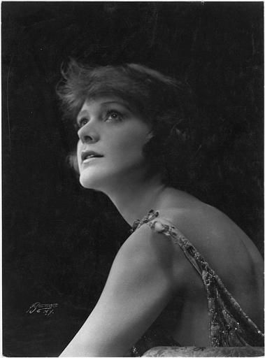 Portrait d'Ann Murdock