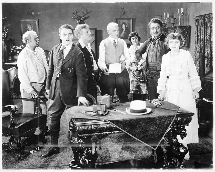 Rassemblement dans le salon