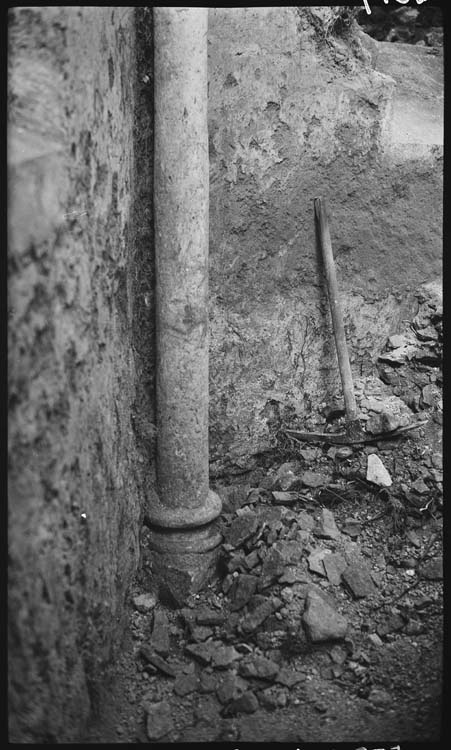 Fouilles archéologiques : colonne