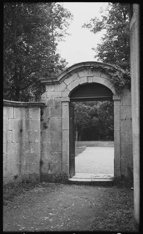 Parc : porche d’entrée