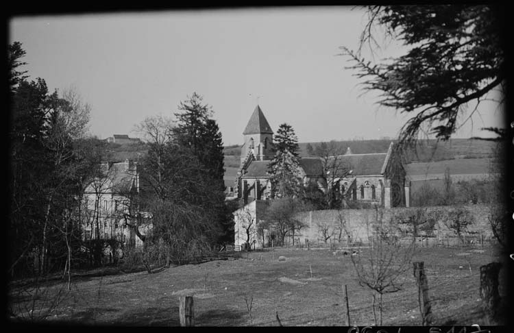 Eglise abbatiale : ensemble sud et abords