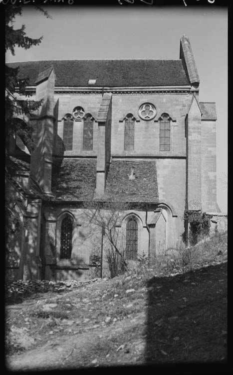 Eglise abbatiale : façade sud, détail