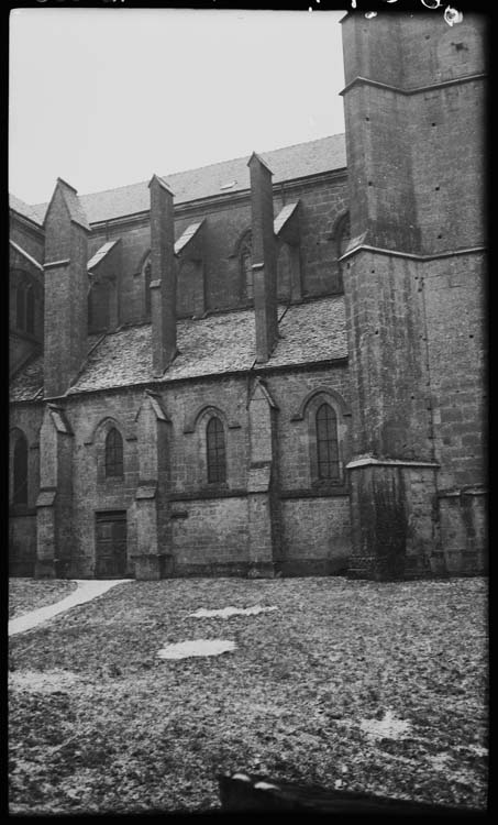 Eglise abbatiale : bas-côté nord