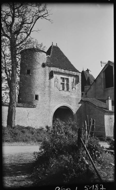 Porte charretière