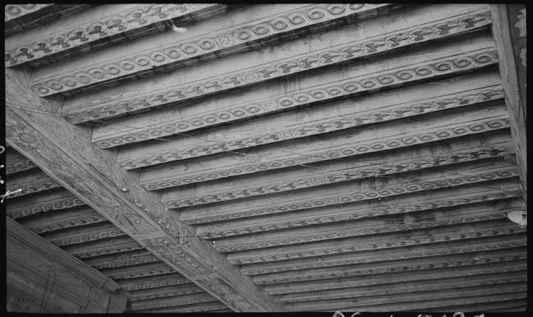 Plafond peint de la salle du premier étage du donjon