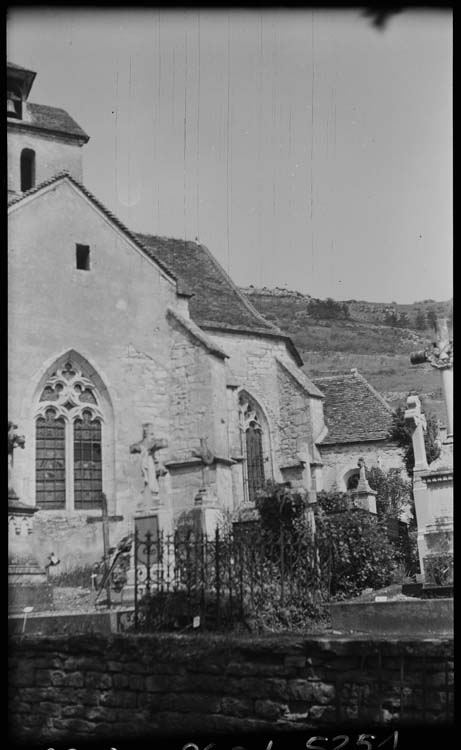 Cimetière attenant à l’église