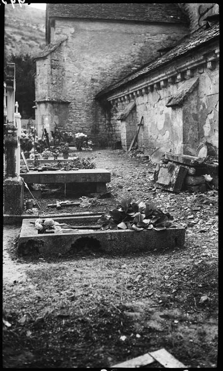 Cimetière attenant à l’église