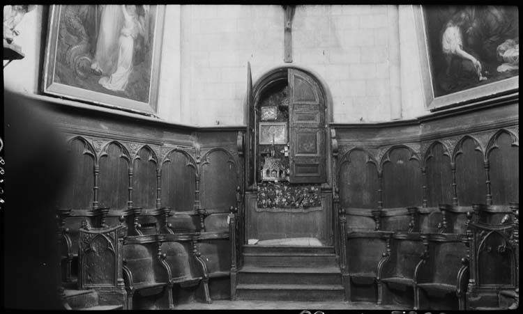 Choeur : stalles, détail des boiseries