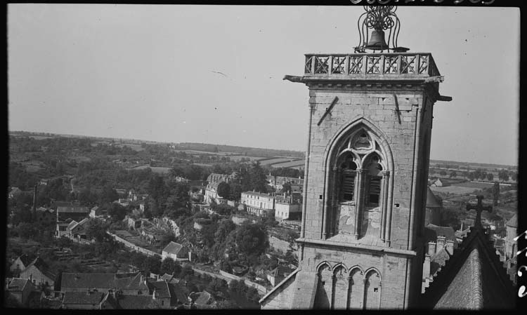 Tour de l’horloge, couronnement